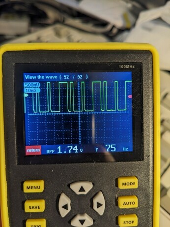 A higher square wave on small oscilloscope