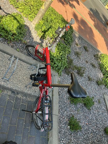 How I parked instead. Improvising with the crap non app racks
