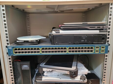 Cisco Catalyst switch pulled out of e-waste. Maybe works, but just serving as a shelf right now