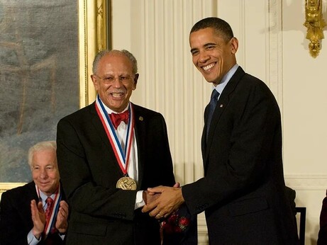 Dr. Washington awarded the National Medal of Science by President Obama