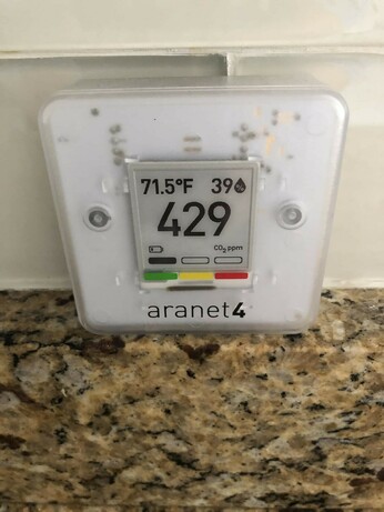 Aranet 4 CO2 monitor showing 429 ppm CO2