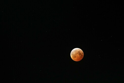 Blood_Moon_and_Lunar_Eclipse_(GRC-2025-C-01602).jpg
