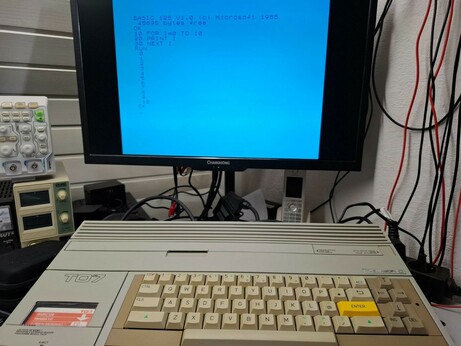 #French #Thomson #TO7-70 with started #Microsoft #BASIC 128 1.0