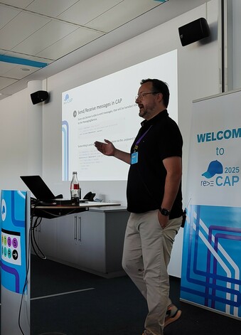 Mike Zaschka presenting