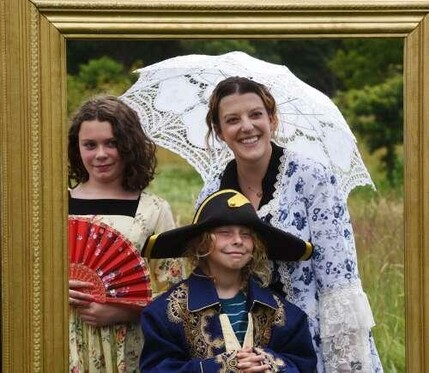 Cantigny’s Voyage en France returns with French market, art and performances