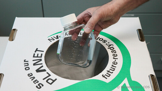 Am COS wurde ein gemeinsamer Recycling-Point für Büro- und Labormaterialien eingerichtet.