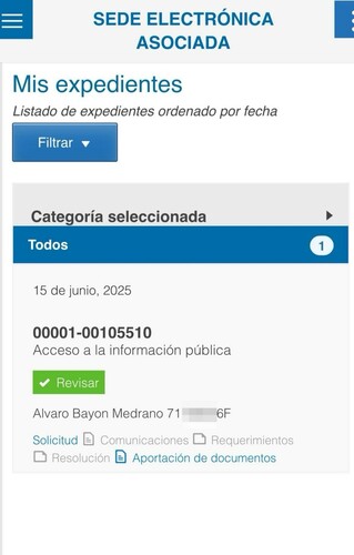 Solicitud de acceso a la información pública. Es una captura de la sede electrónica. El enlace a “resolución” está inactivo. La solicitud está fechada a 15 de junio de 2025.