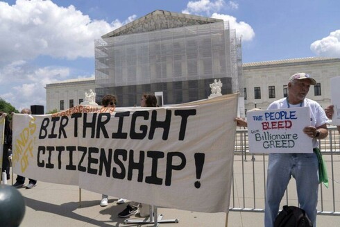Un autre juge bloque les restrictions imposées par Donald Trump sur le droit du sol