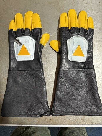 BEFORE: New Mandalorian gloves with my armor pieces.