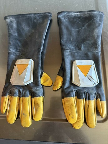 AFTER: Weathered gloves and armor pieces.