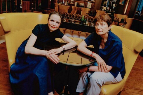 le dialogue inédit entre Amélie Nothomb et Catherine Millet qui ont écrit sur leurs mères